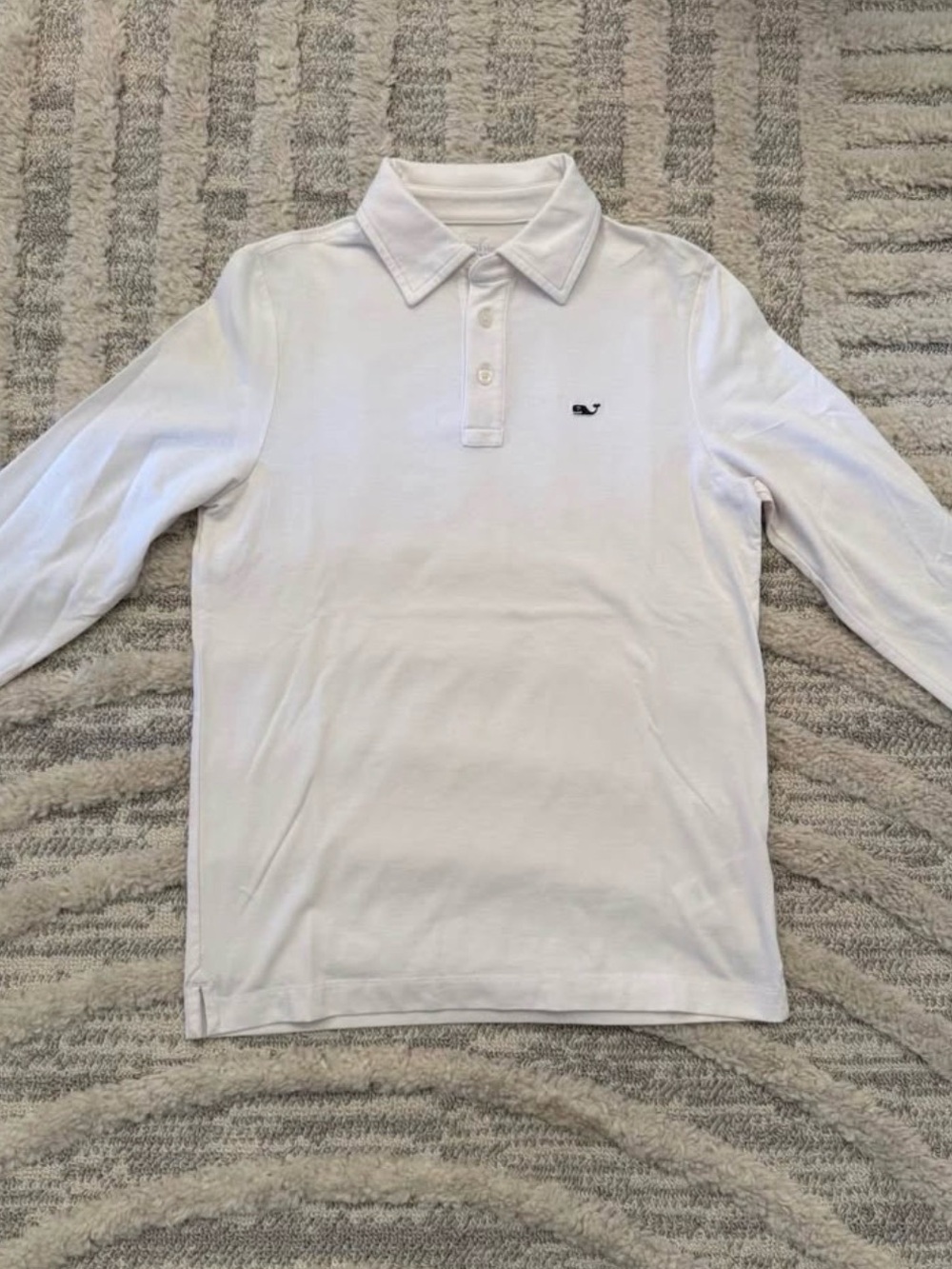 Vineyard Vines Boys White Long Sleeve Polo with Navy Whale Logo. Size M (12-14)